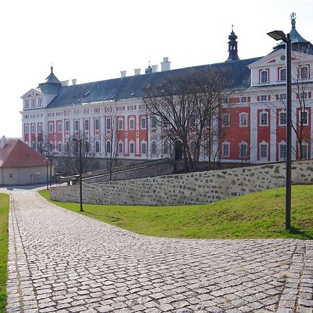Apartmany U Namesti Broumov Bagian luar foto